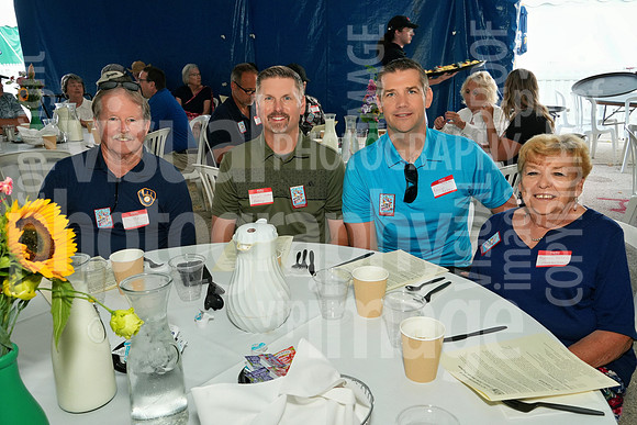 sps_0011_1044456701
