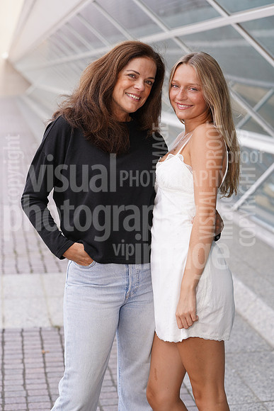 AEW00128