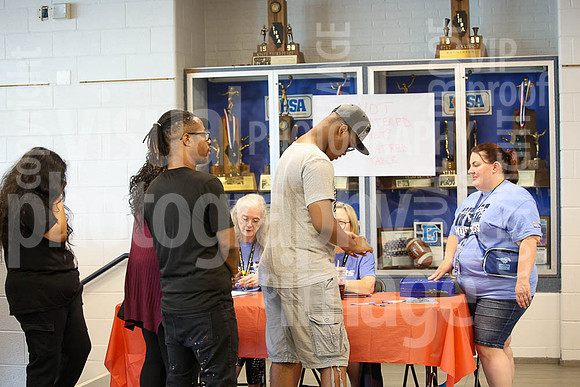 sps_0005_1014448036