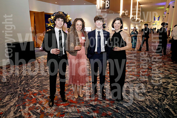 sps_0011_1048793334