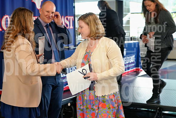 sps_0037_1051221385