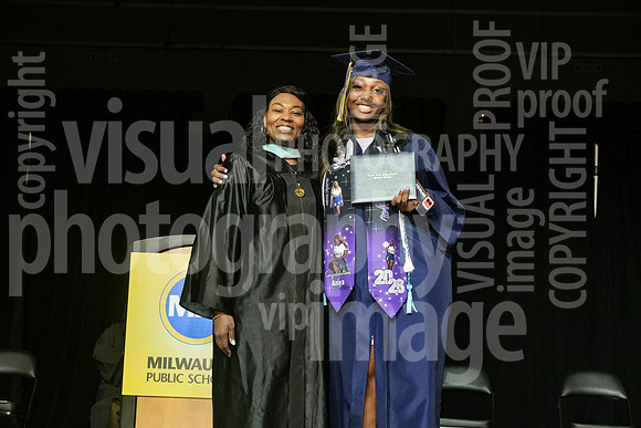 sps_0014_1051648600