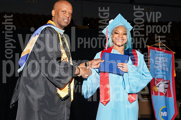 sps_0039_1051641122