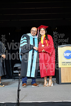 sps_0135_1051661284
