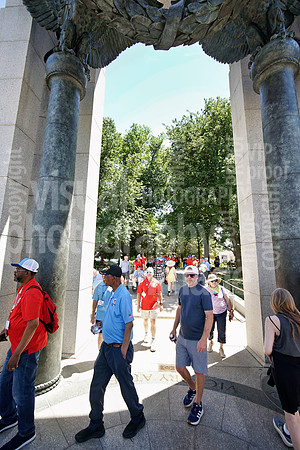 sps_0713_1051701691
