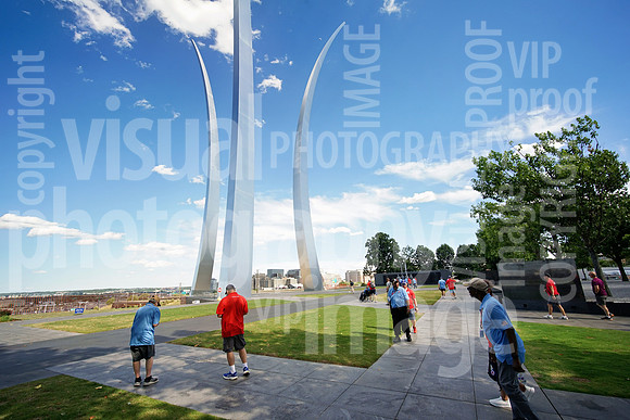 sps_0913_1051700445