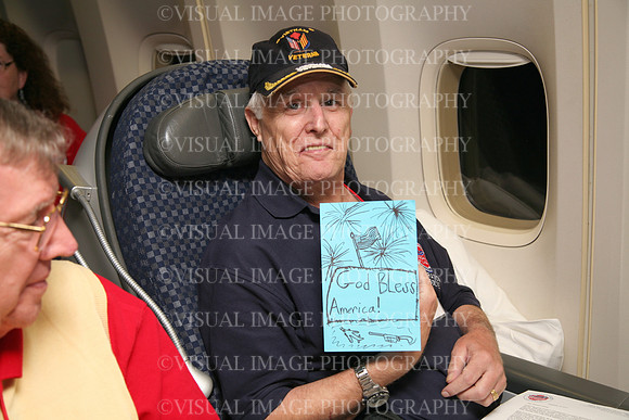 HONOR_FLIGHT10_I021-1538340851-O