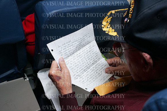 HONOR_FLIGHT10_I047-1538341591-O
