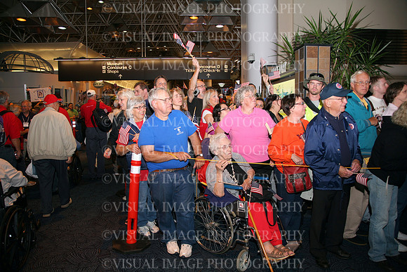 HONOR_FLIGHT10_J022-1538347568-O