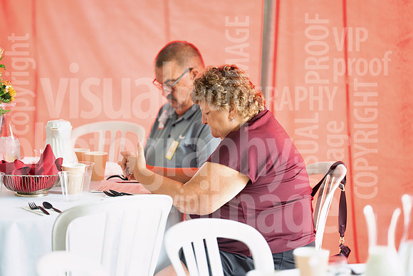 ces_0017_1052288426