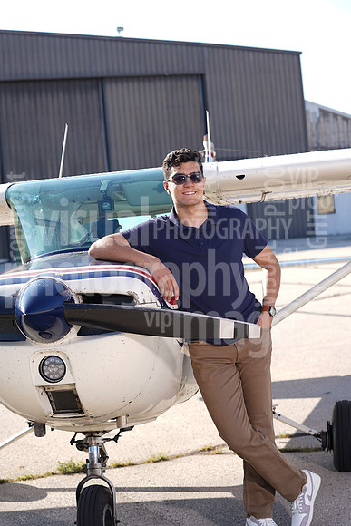 AEW00016