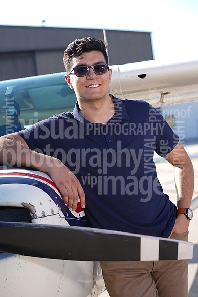 AEW00017