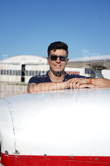 AEW00025
