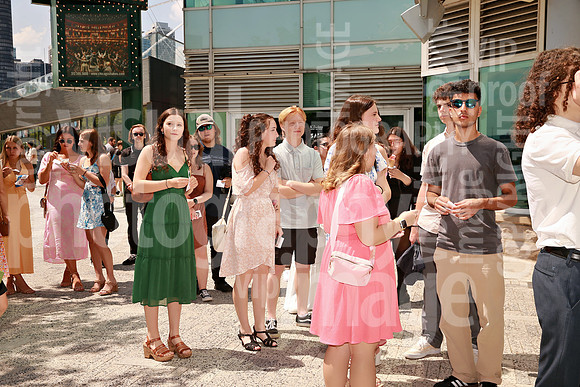 sps_0005_1037094342