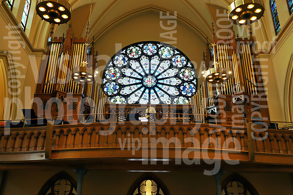 sps_0012_1037089927