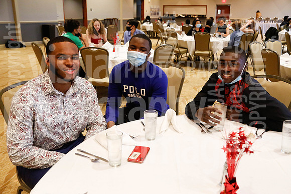 sps_0019_1005559777