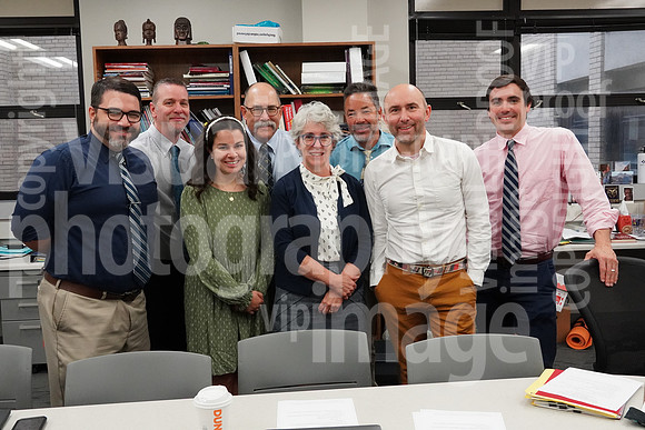 sps_0001_1033656142
