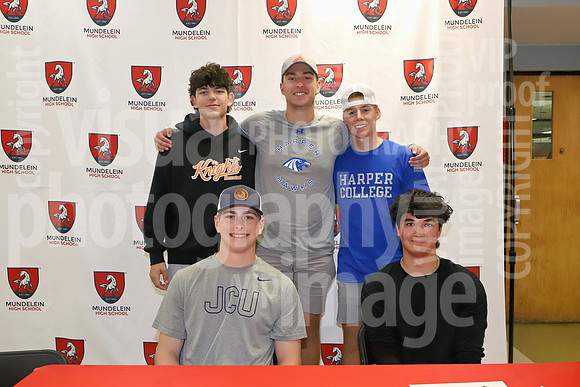 ces_0015_1036085315