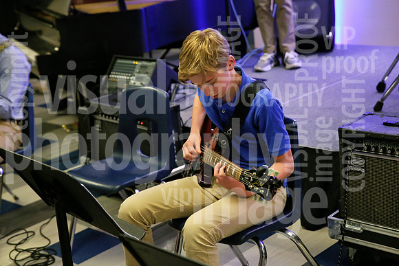 sps_0033_1036800953