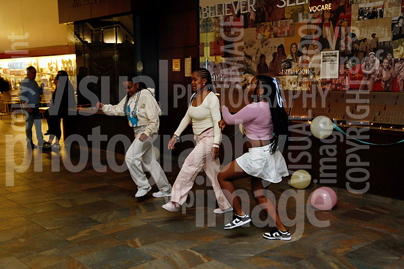 sps_0027_1036472952
