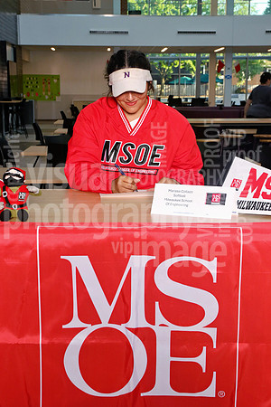 ces_0032_1036975017